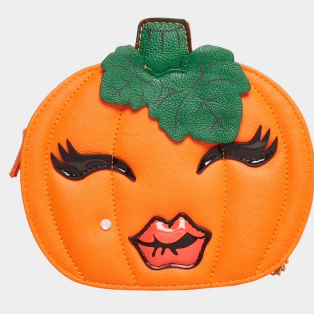 Betsey johnson pumkin